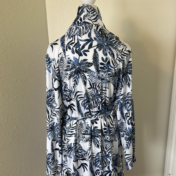 NWT Yarn & Sea Sleep Robe, Size X-Small - Picture 5 of 10